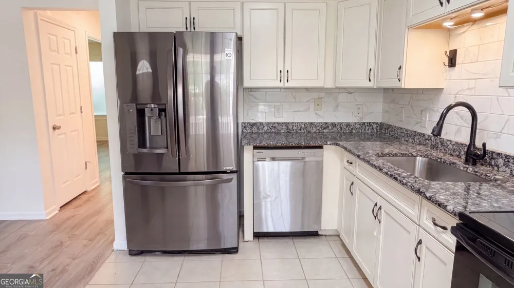125 Sampson CT Covington, GA 30016