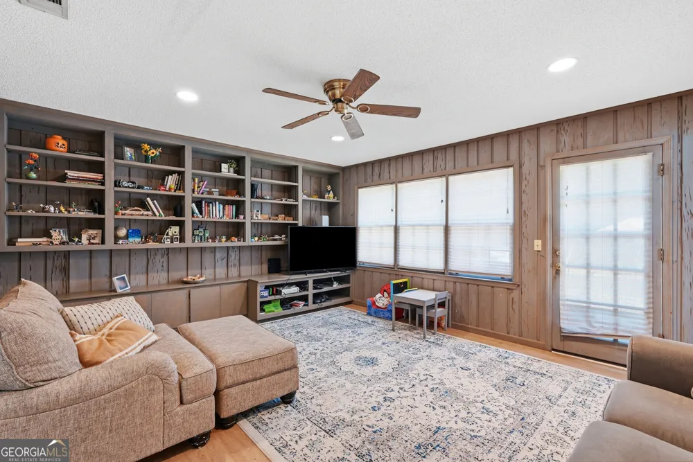 215 Wildwood DR Statesboro, GA 30458