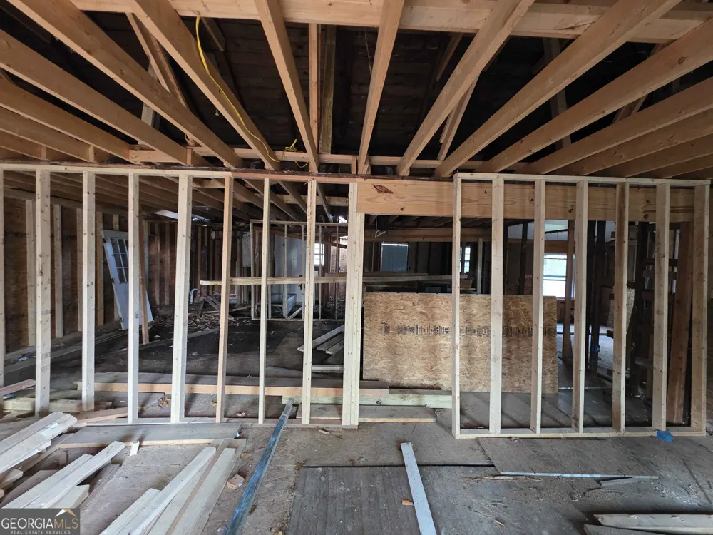 1285 North AVE NW Atlanta, GA 30318