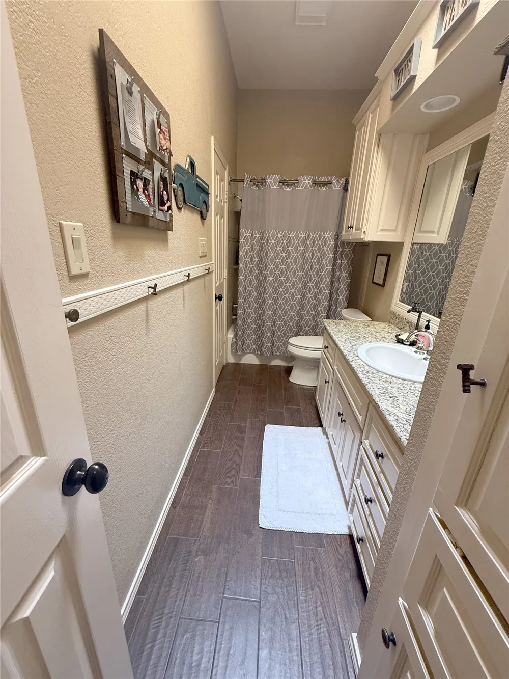 100 Kings Row Drive Mansfield, TX 76063