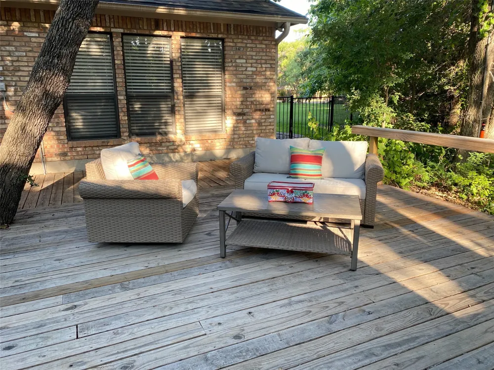 100 Kings Row Drive Mansfield, TX 76063