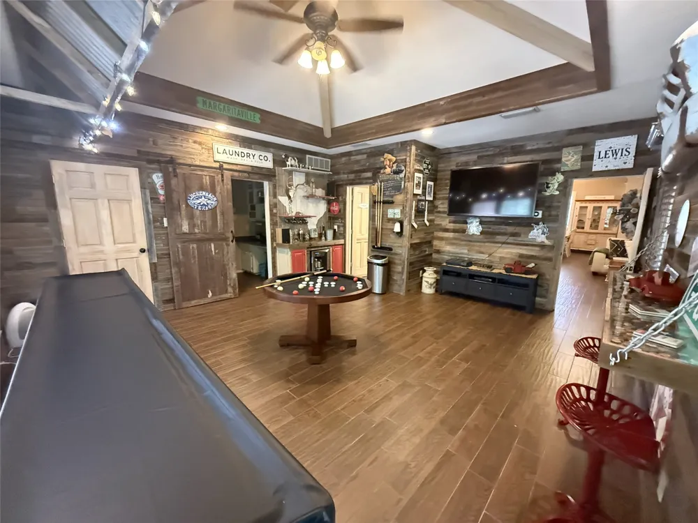 100 Kings Row Drive Mansfield, TX 76063