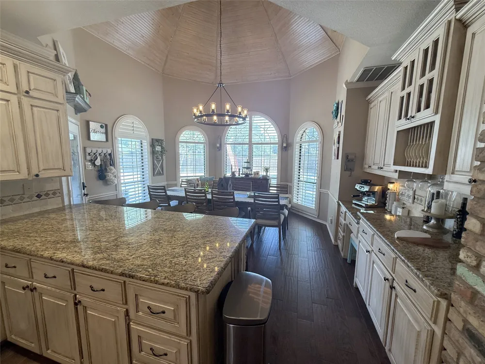 100 Kings Row Drive Mansfield, TX 76063
