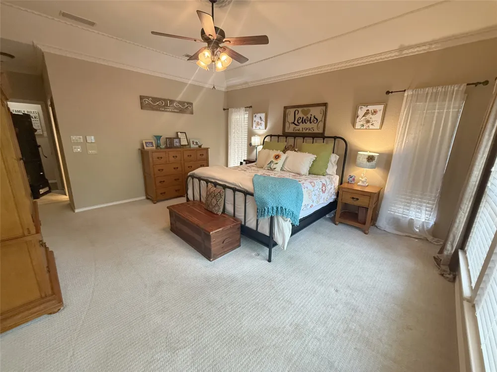 100 Kings Row Drive Mansfield, TX 76063