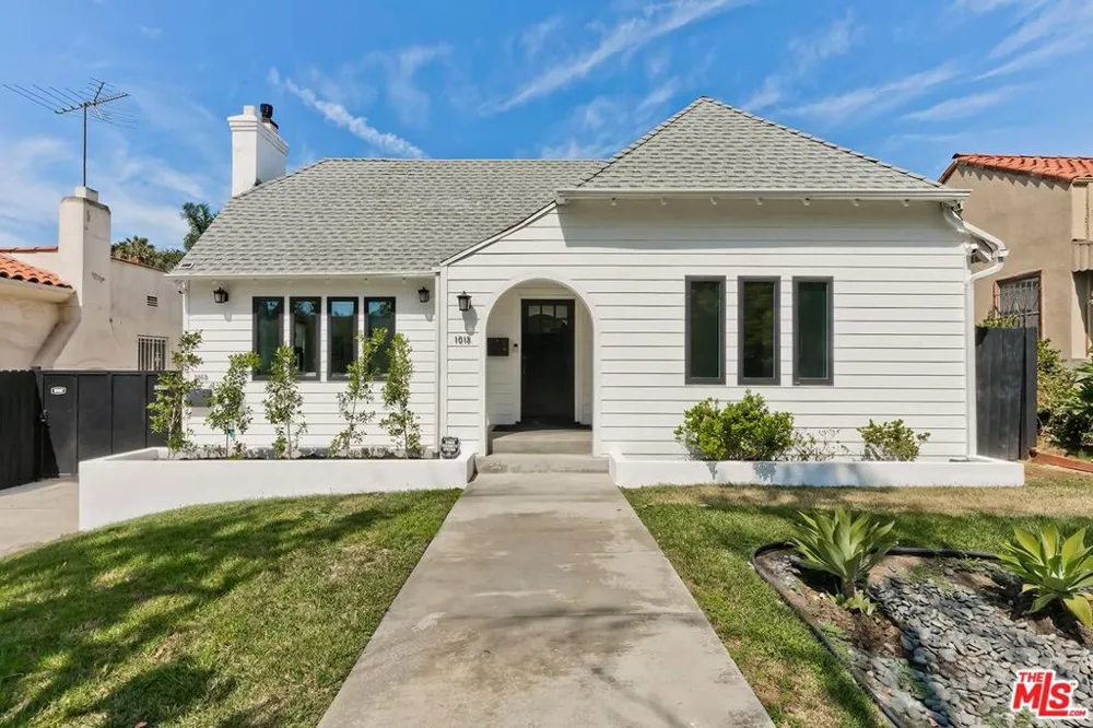 1015 S Tremaine Avenue Los Angeles, CA 90019