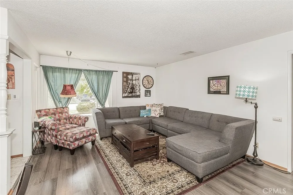 500 W Sample Avenue Fresno, CA 93704