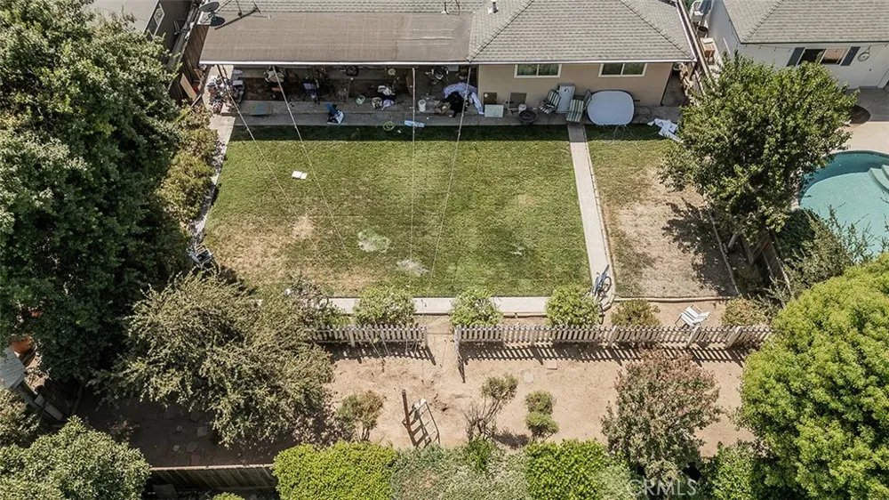 500 W Sample Avenue Fresno, CA 93704