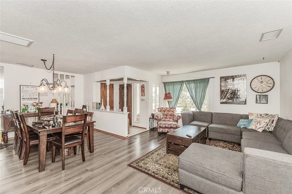 500 W Sample Avenue Fresno, CA 93704