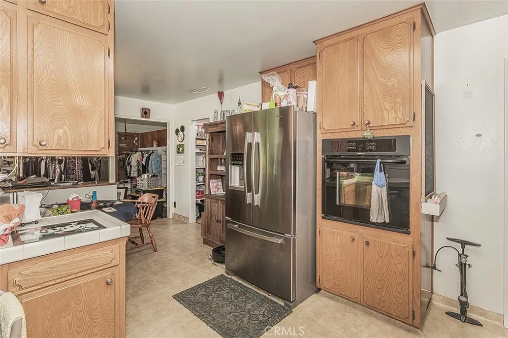 500 W Sample Avenue Fresno, CA 93704