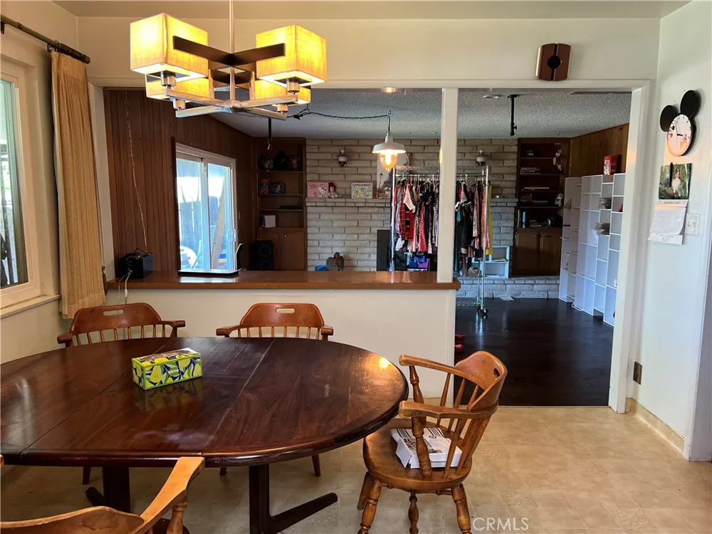 500 W Sample Avenue Fresno, CA 93704