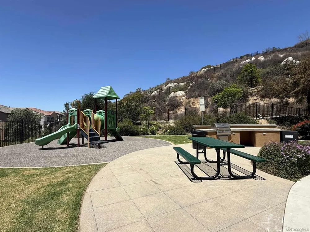 309 Mission Villas Rd San Marcos, CA 92069