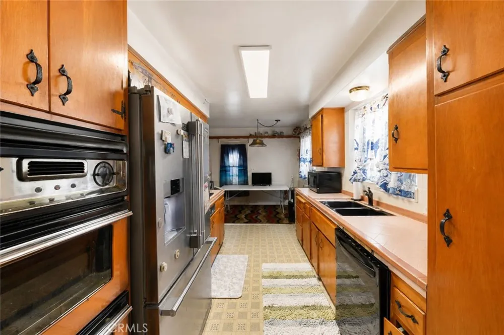 1513 W Princeton Street Ontario, CA 91762