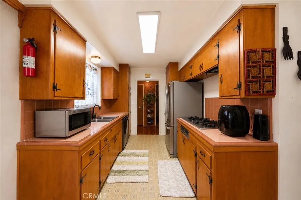 1513 W Princeton Street Ontario, CA 91762