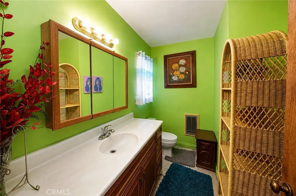 1513 W Princeton Street Ontario, CA 91762