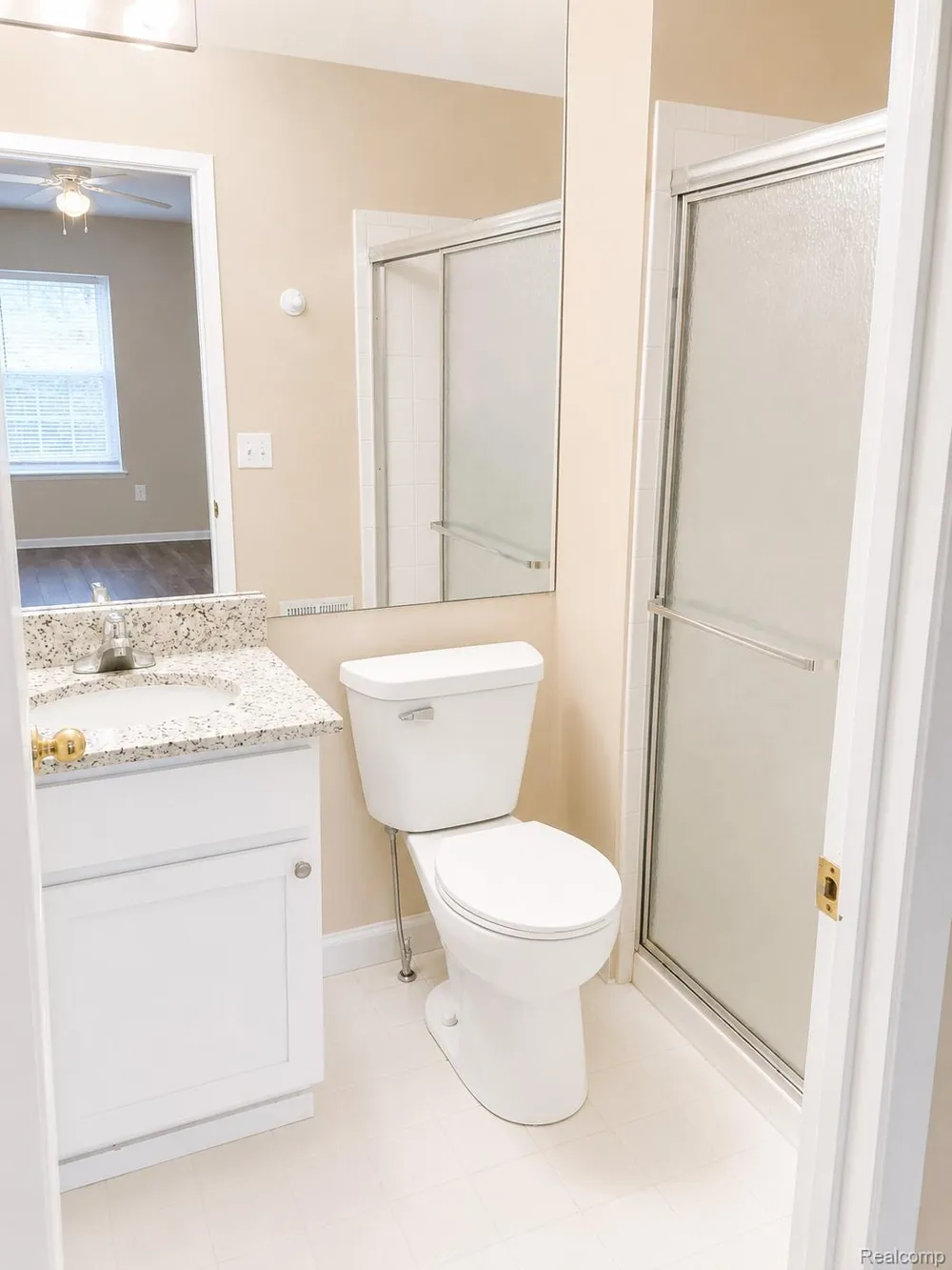 22272 Cape Cod Way Farmington Hills City, MI 48336