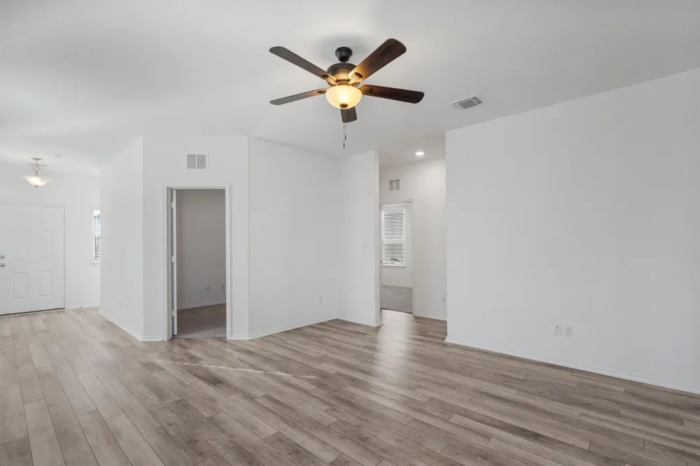 337 Harper Lane Georgetown, TX 78626