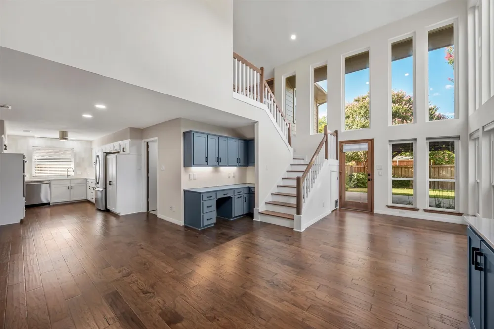 10135 Deermont Trail Dallas, TX 75243