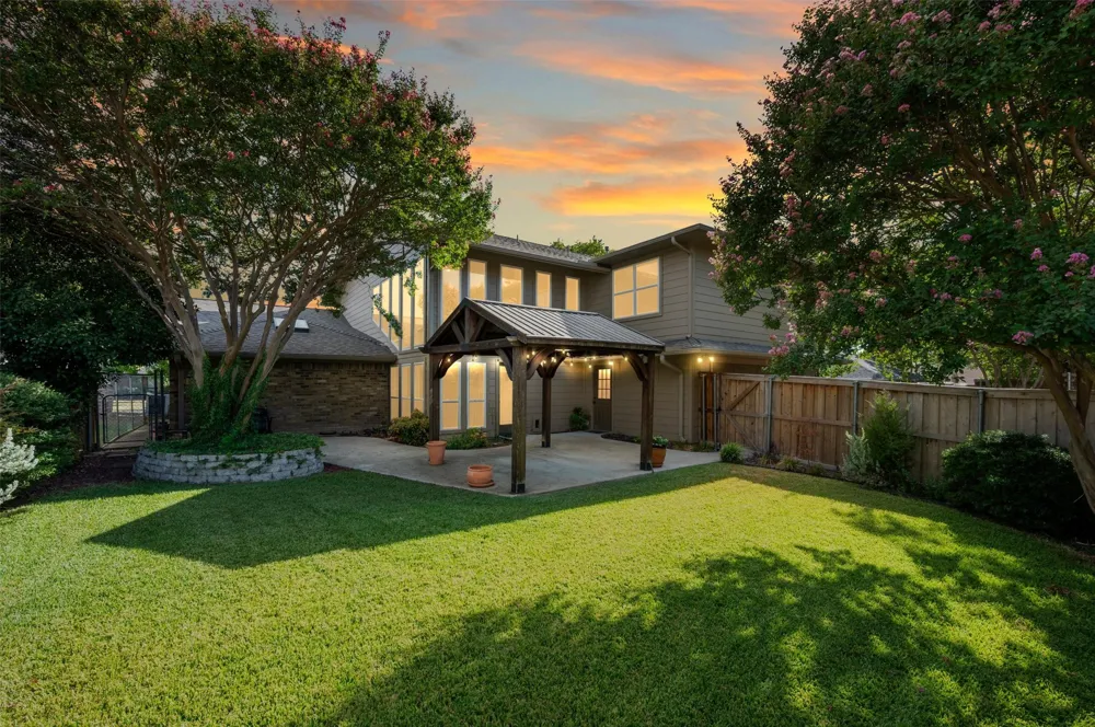 10135 Deermont Trail Dallas, TX 75243
