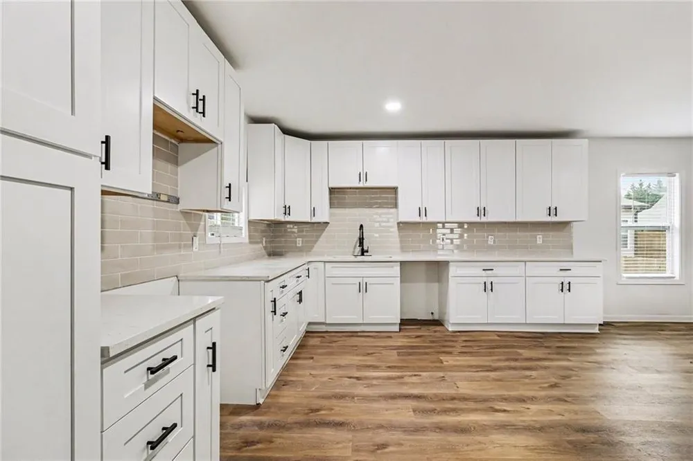 951 Reed Avenue East Point, GA 30344