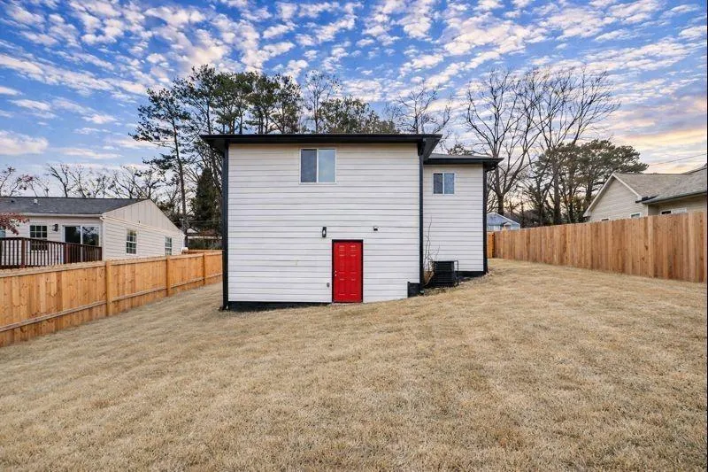 951 Reed Avenue East Point, GA 30344