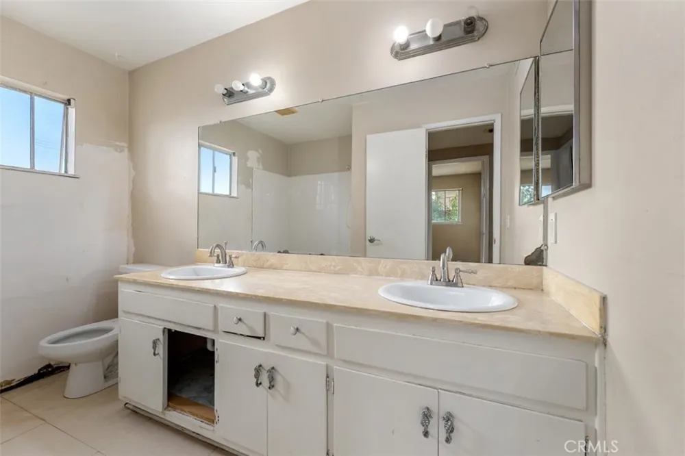 11617 Carnation Fountain Valley, CA 92708