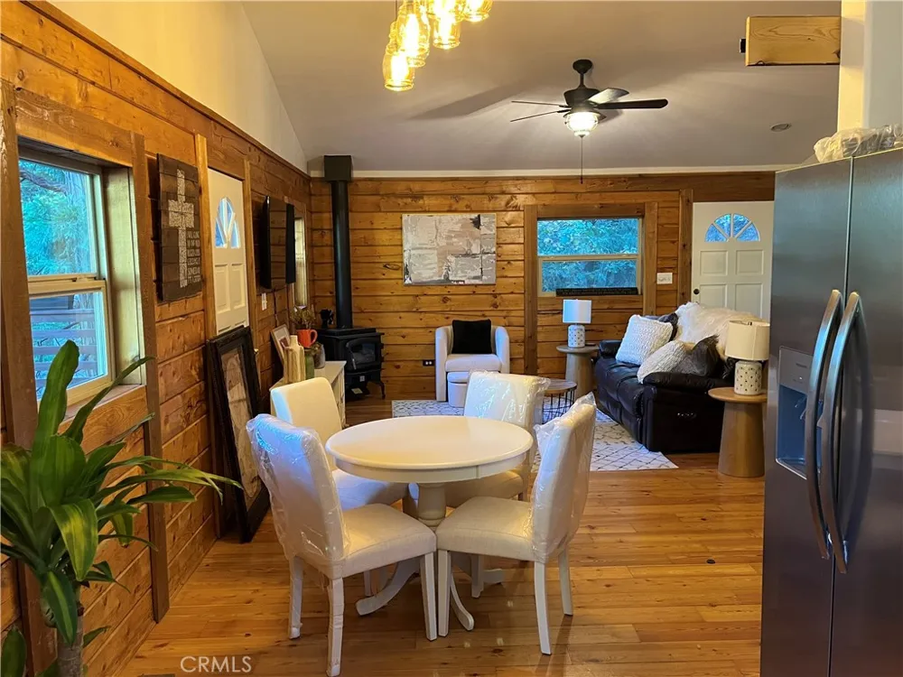 24839 Felsen Drive Crestline, CA 92325
