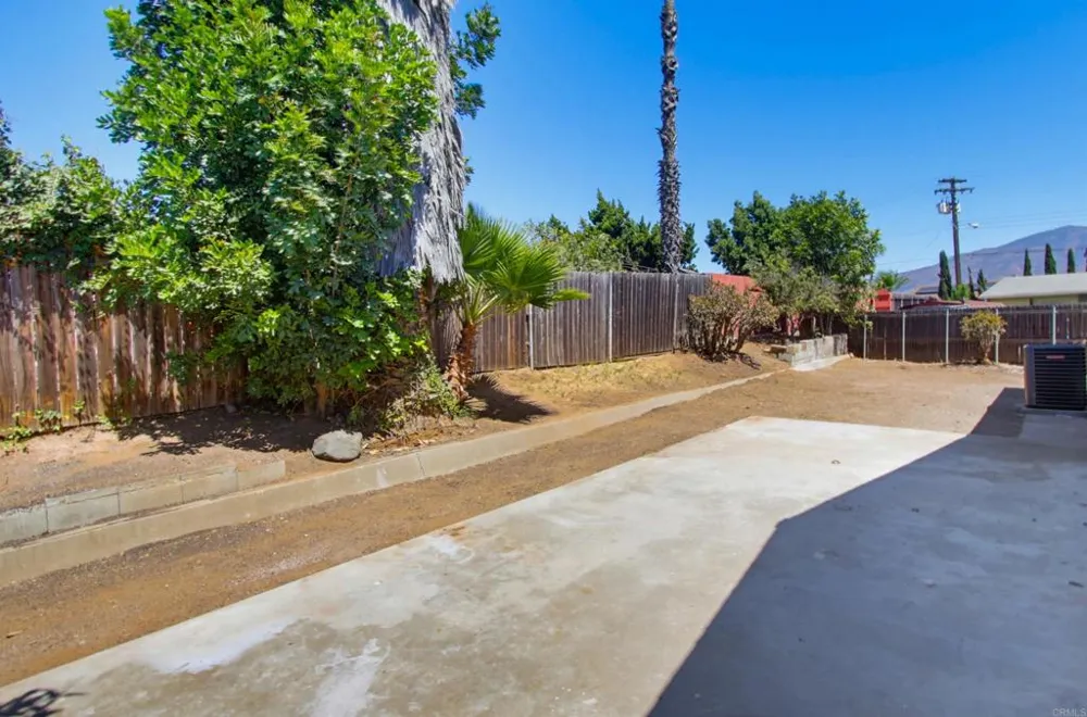8924 Jana Court Spring Valley, CA 91977