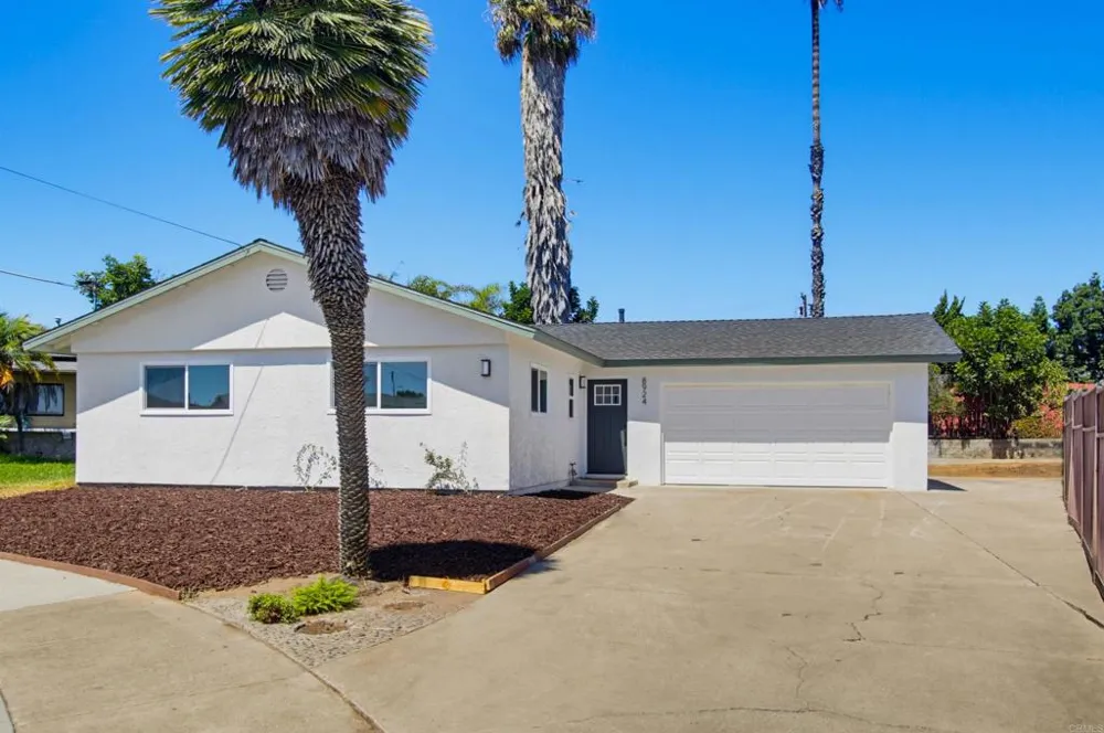 8924 Jana Court Spring Valley, CA 91977