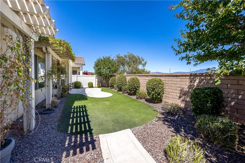 1382 Via Rivas Hemet, CA 92545