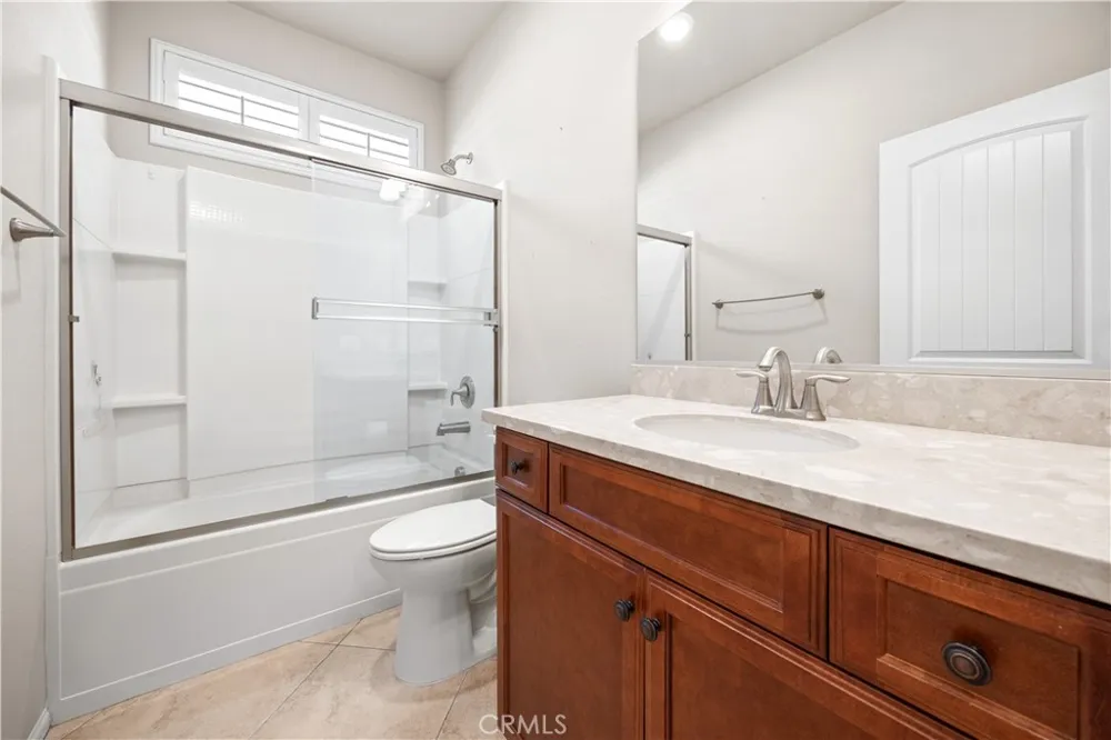 1382 Via Rivas Hemet, CA 92545