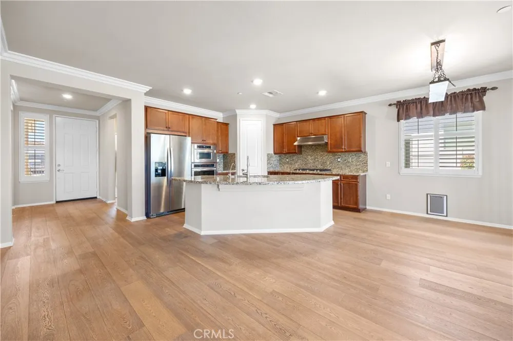 1382 Via Rivas Hemet, CA 92545