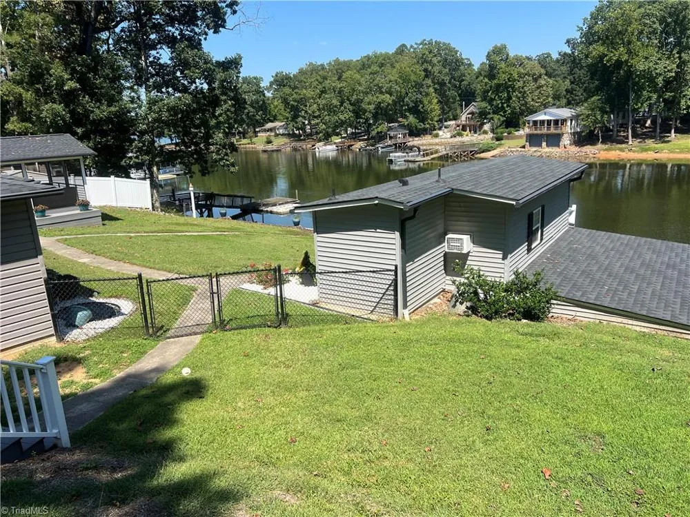 1102 Riverview Road Lexington, NC 27292