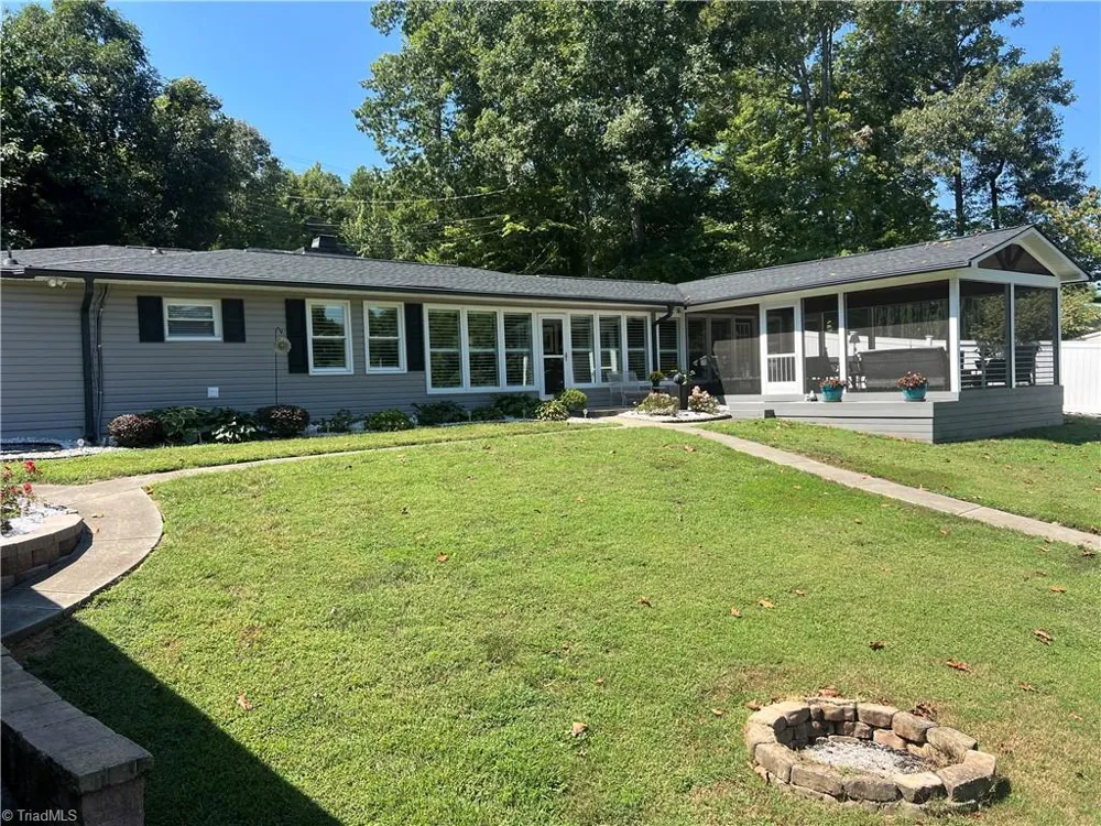 1102 Riverview Road Lexington, NC 27292
