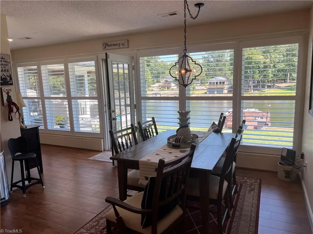 1102 Riverview Road Lexington, NC 27292