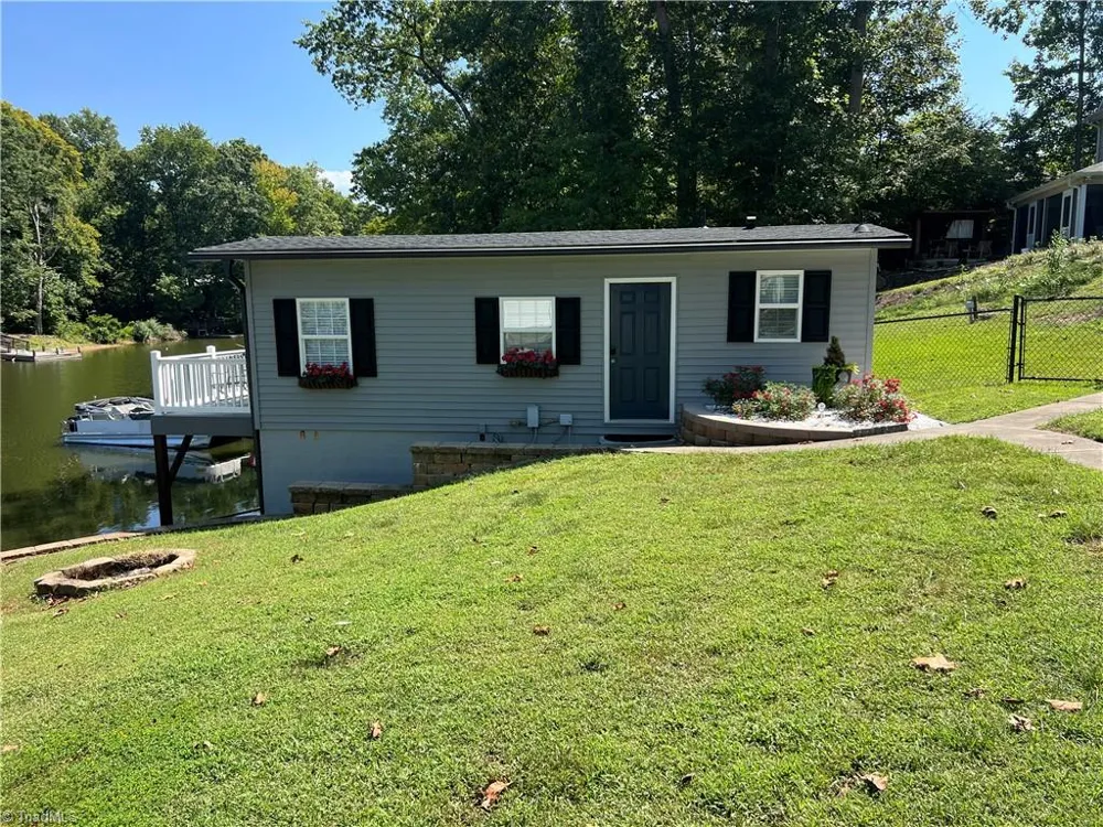 1102 Riverview Road Lexington, NC 27292