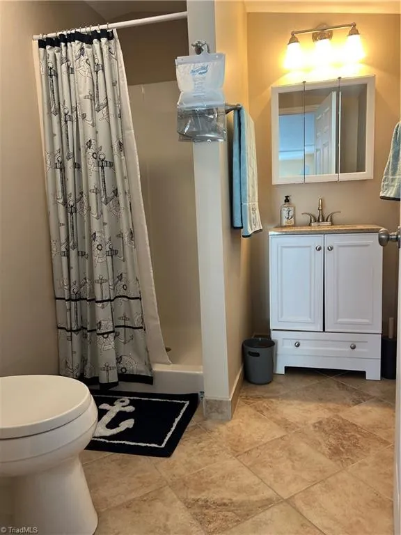 1102 Riverview Road Lexington, NC 27292