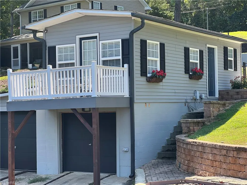 1102 Riverview Road Lexington, NC 27292
