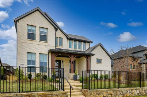 2262 Poppyvine Road