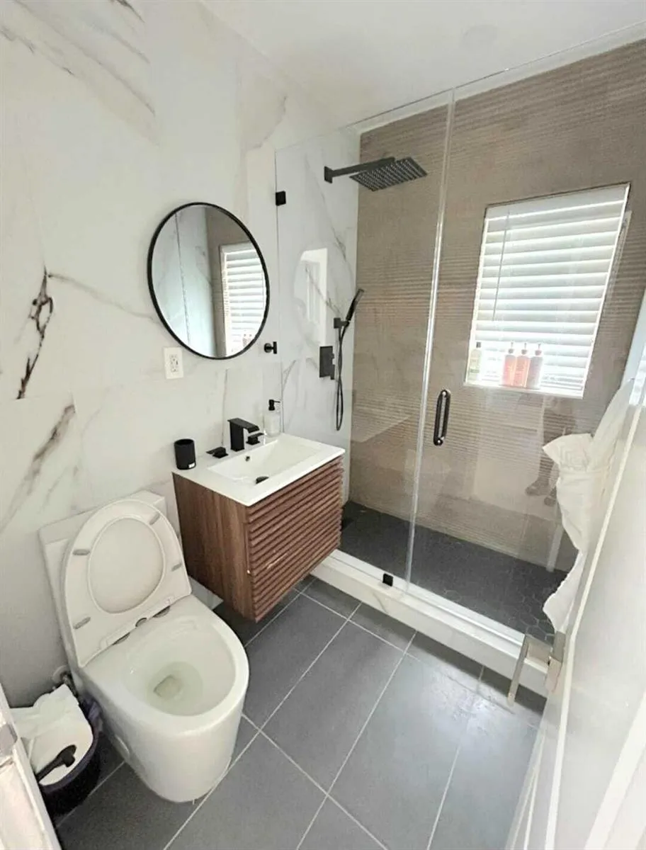 1211 NE 15TH AVENUE #2 Fort Lauderdale, FL 33304