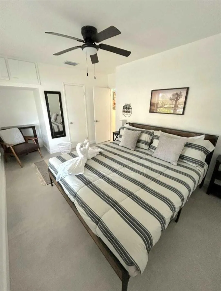 1211 NE 15TH AVENUE #2 Fort Lauderdale, FL 33304