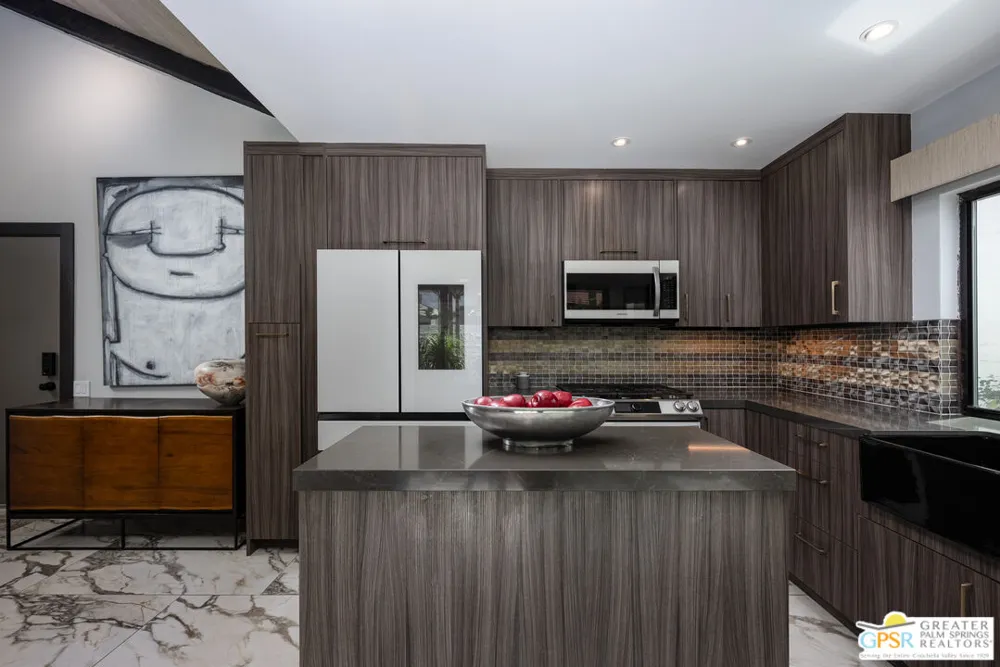 2487 S Gene Autry Trail Palm Springs, CA 92264