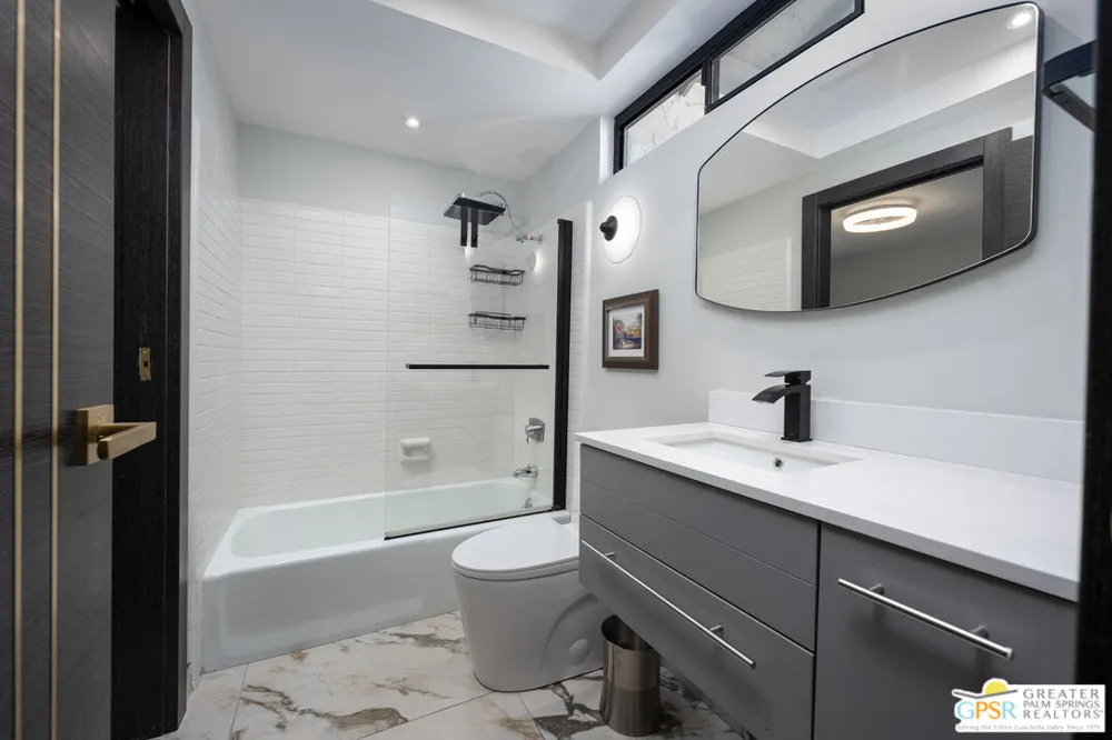 2487 S Gene Autry Trail Palm Springs, CA 92264