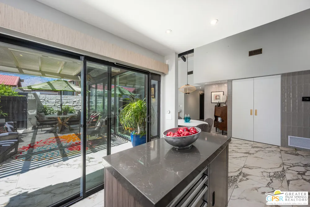 2487 S Gene Autry Trail Palm Springs, CA 92264