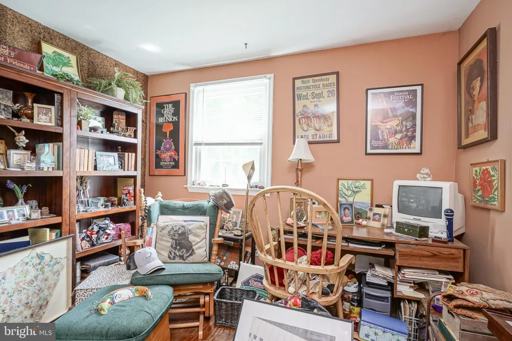 126 HENFIELD AVENUE Cherry Hill, NJ 08003