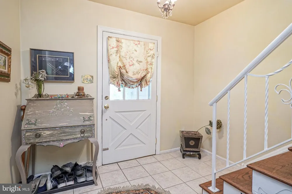 126 HENFIELD AVENUE Cherry Hill, NJ 08003