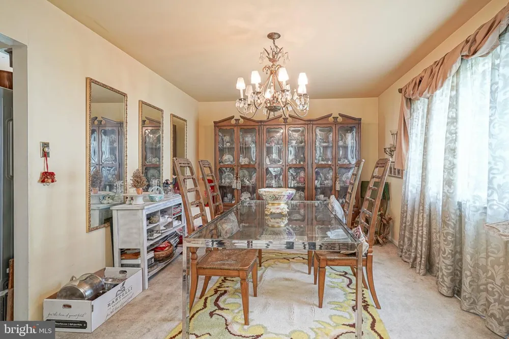 126 HENFIELD AVENUE Cherry Hill, NJ 08003
