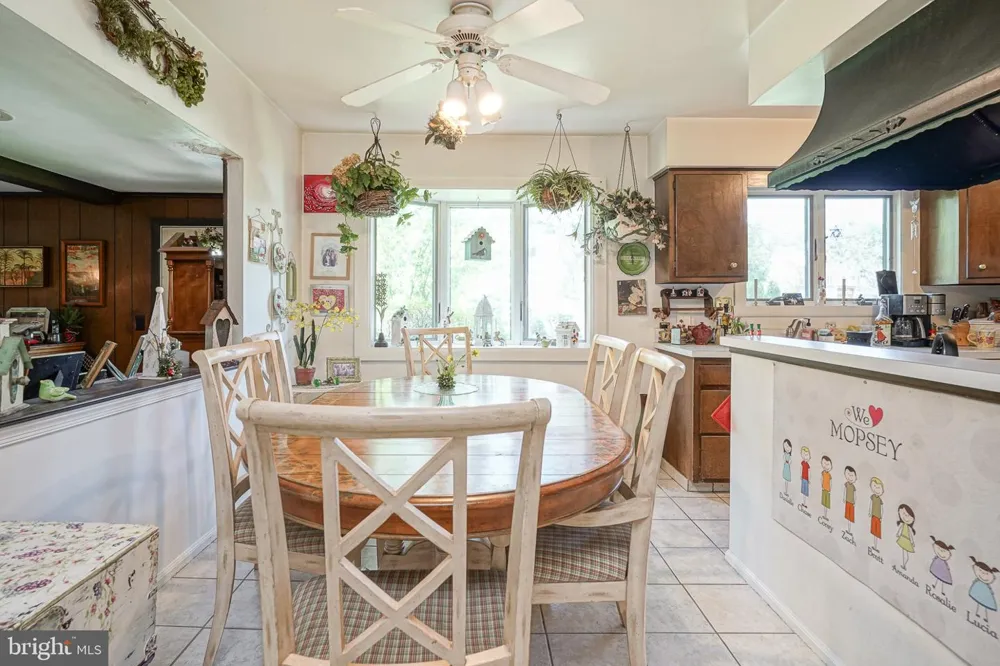 126 HENFIELD AVENUE Cherry Hill, NJ 08003