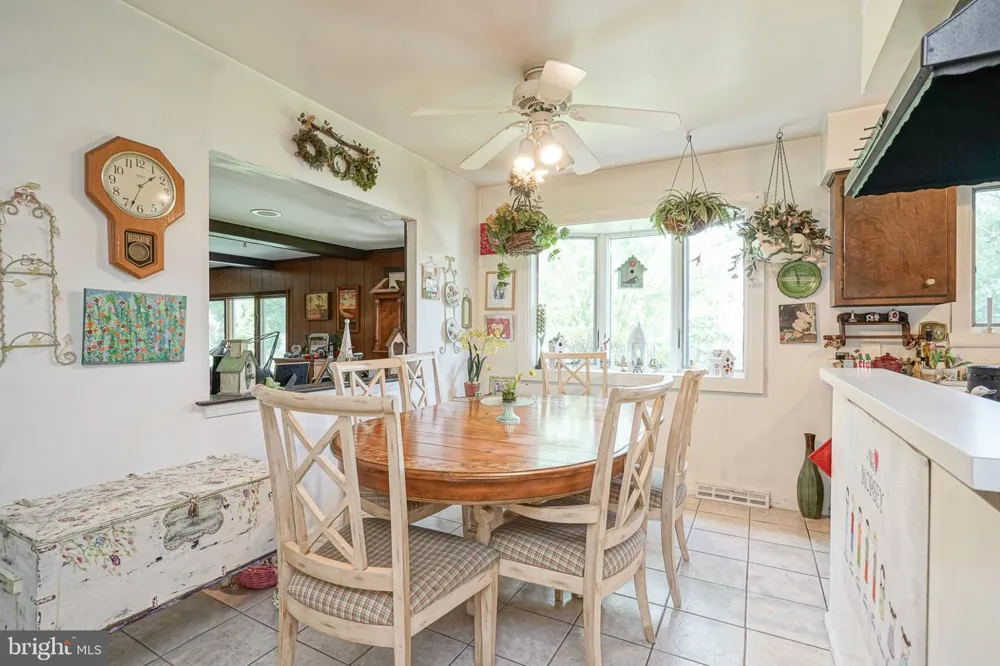 126 HENFIELD AVENUE Cherry Hill, NJ 08003