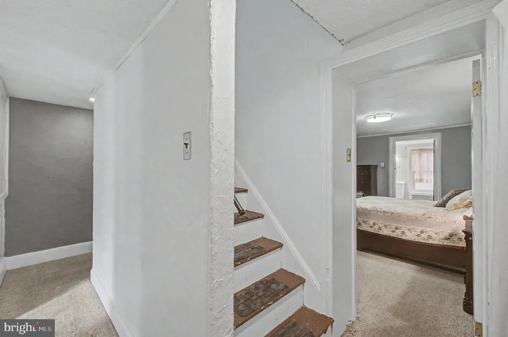 7830 OLD YORK ROAD Elkins Park, PA 19027