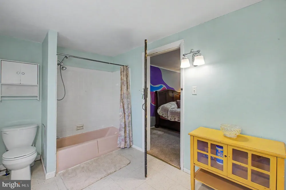 7830 OLD YORK ROAD Elkins Park, PA 19027